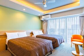 Yenn's Marina Inn Mercy