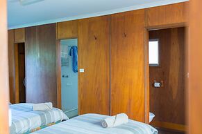 Wonboyn Cabins & Caravan Park