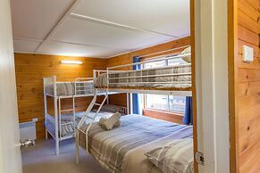 Wonboyn Cabins & Caravan Park