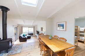 Wonboyn Cabins & Caravan Park