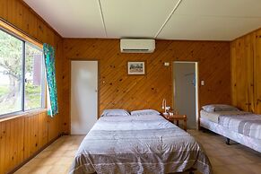 Wonboyn Cabins & Caravan Park