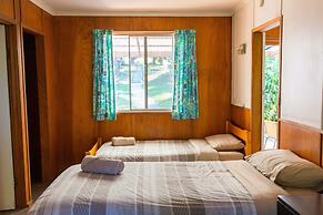 Wonboyn Cabins & Caravan Park