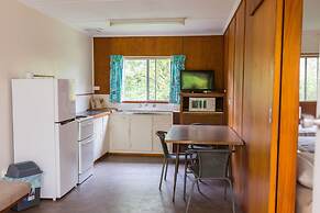 Wonboyn Cabins & Caravan Park