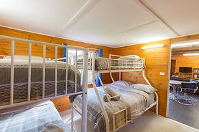 Wonboyn Cabins & Caravan Park