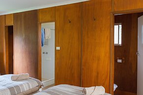 Wonboyn Cabins & Caravan Park