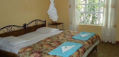 Taphe Guest House Resort