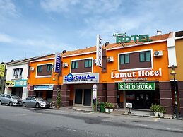 Lumut Hotel