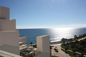 First Line Penthouse With Private Pool