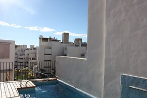 Penthouse With Pool