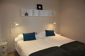 3 Bedroom Apartment With Private Pool