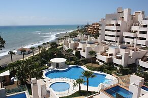 Frontline Penthouse With Private Pool