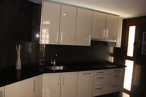 Frontline Penthouse With Private Pool