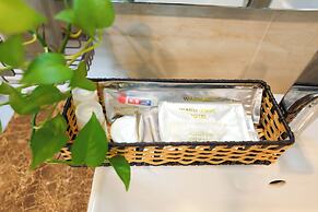 Warm Ways Hotel