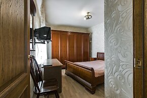 Apartment near St Isaac's Cathedral