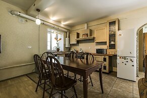 Apartment near St Isaac's Cathedral