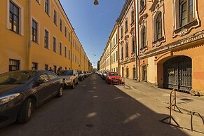 Apartment near St Isaac's Cathedral