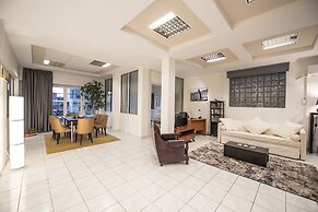 Icarus Penthouse by halu! Apartments