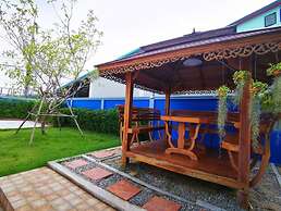 Blue Bed Pattaya SHA by Zuzu
