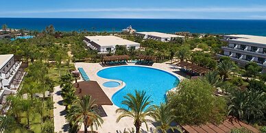 Noah's Ark Deluxe Hotel & Spa