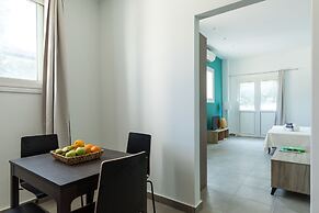 Local Hostel & Suites