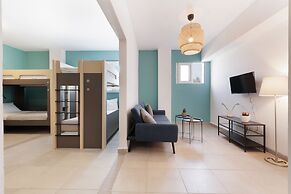 Local Hostel & Suites