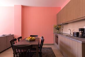 Local Hostel & Suites