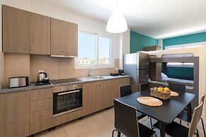 Local Hostel & Suites