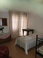City Hotel-Garni