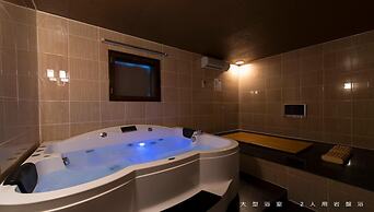 alo alo - Adults Only