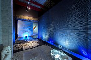 alo alo - Adults Only