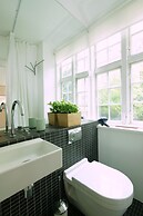 Central Canal Apartments 2