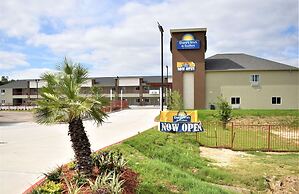 Days Inn & Suites by Wyndham Downtown/University of Houston