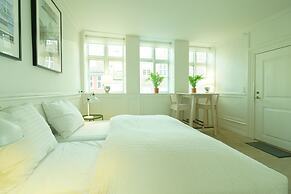 Central Canal Apartments 5