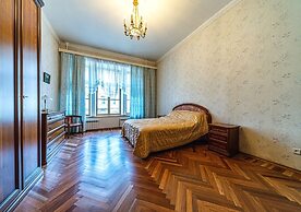 Apartment in the Palace Square