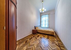 Apartment in the Palace Square