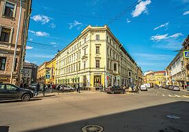 Apartment in the Palace Square