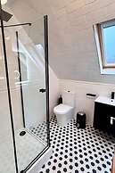 Stob Binnein Cottage