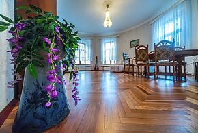 Apartments at the Palace Square 2