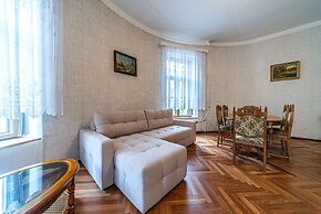 Apartments at the Palace Square 2