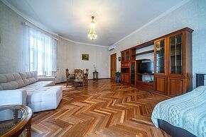 Apartments at the Palace Square 2