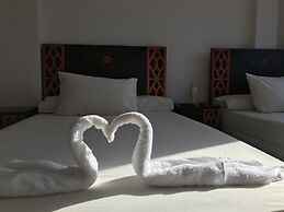 Sahara Pyramids Inn