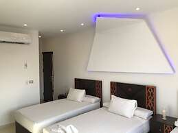 Sahara Pyramids Inn