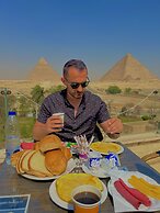 Sahara Pyramids Inn