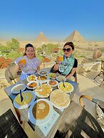 Sahara Pyramids Inn
