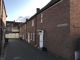 3 Crown Barton - Glastonbury