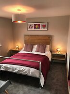 3 Crown Barton - Glastonbury