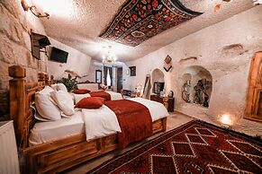 Zeus Cave Suites