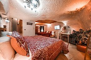 Zeus Cave Suites