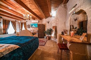 Zeus Cave Suites