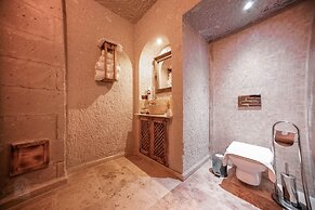 Zeus Cave Suites
